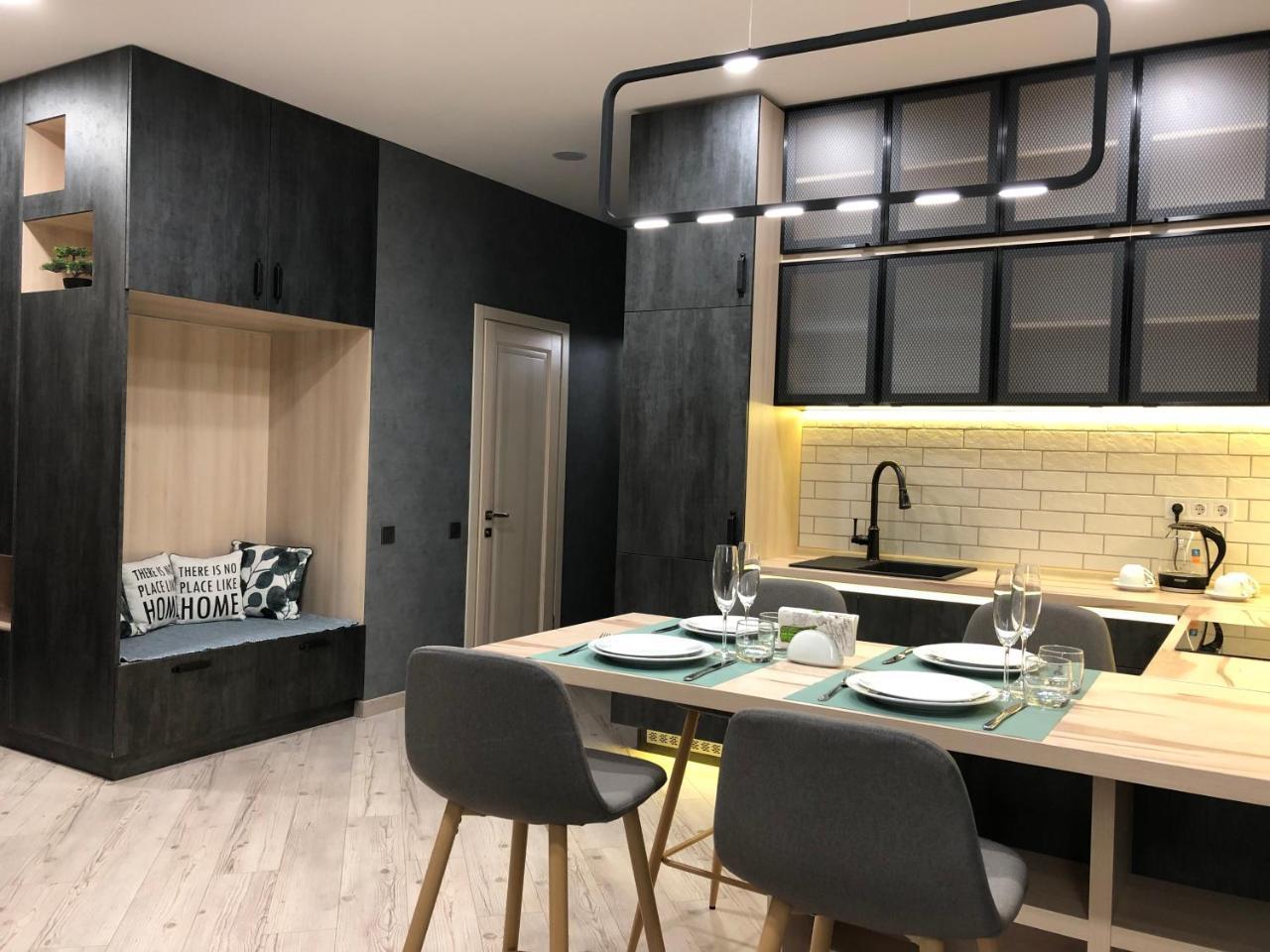 Luxury Loft Apartments オデッサ エクステリア 写真